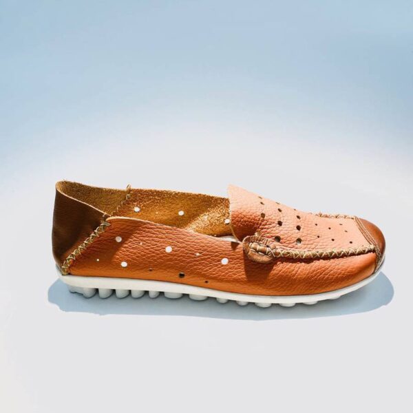 Woman's mocassin orange sabot with perforated leather and handmade rubber sole