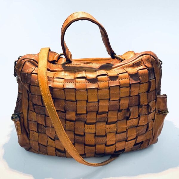 Woman handbag woven Tuscan leather